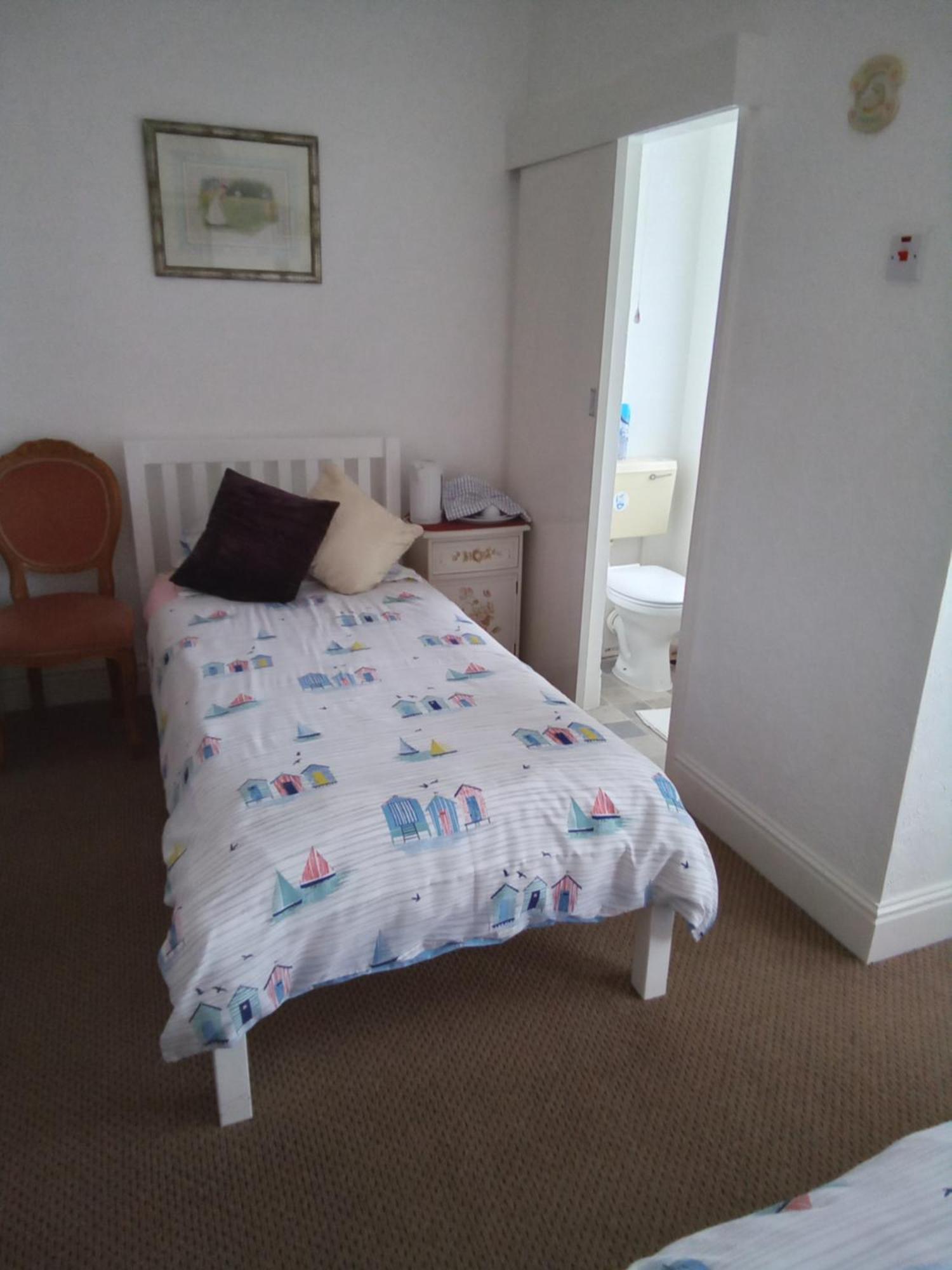 Applebys Guest House Holyhead Cameră foto